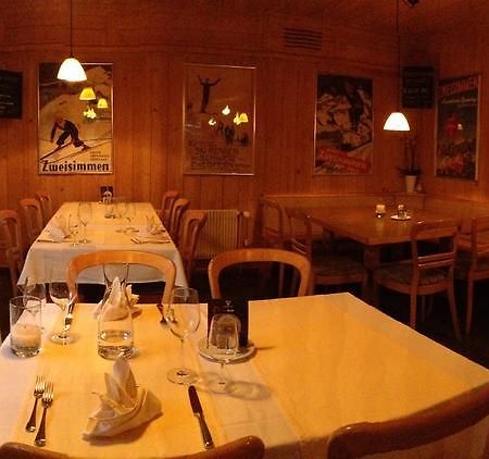 Hotel Gasthof Derby Zweisimmen Exterior foto