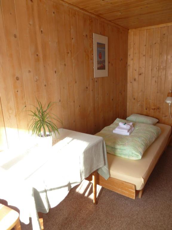 Hotel Gasthof Derby Zweisimmen Zimmer foto